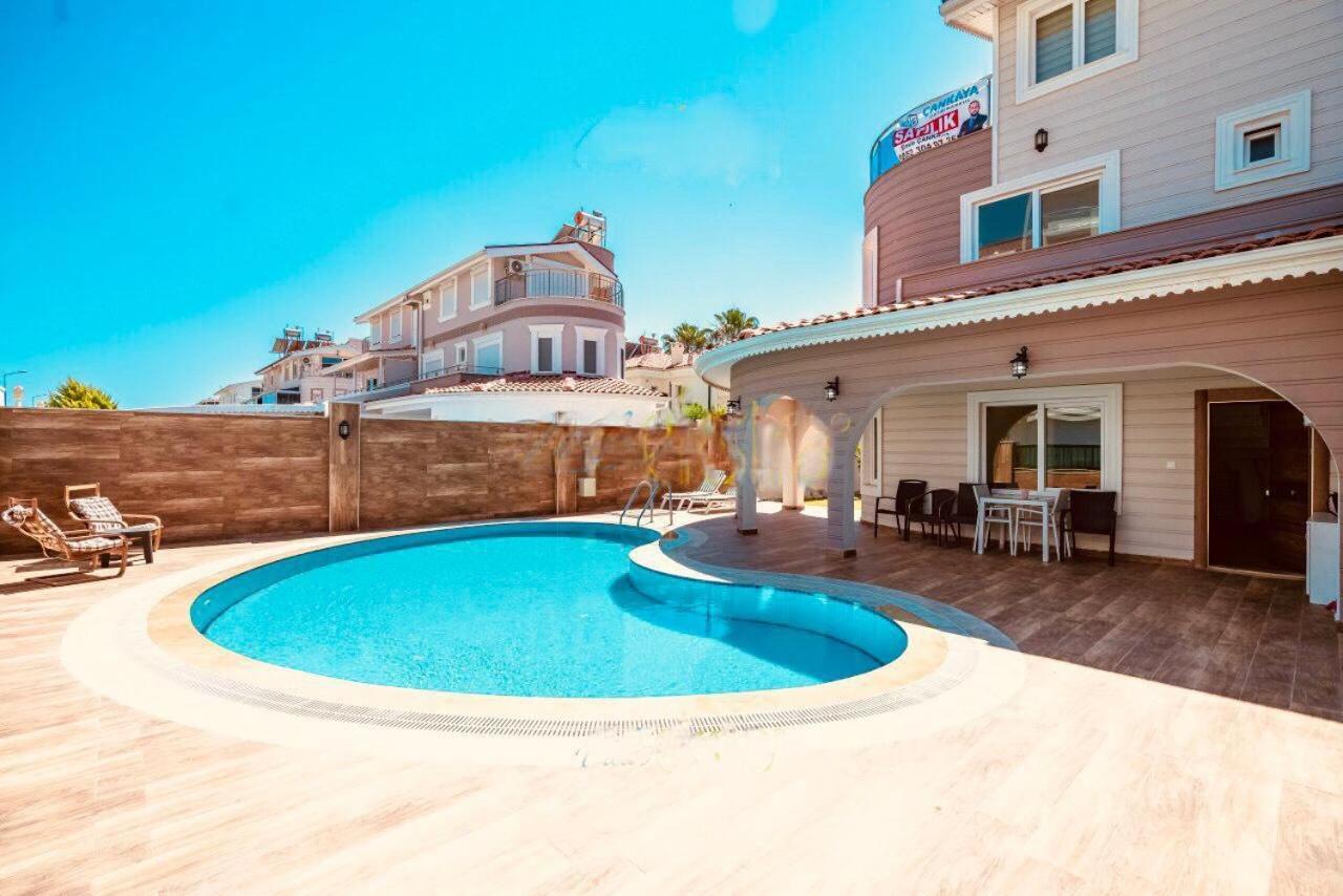 Bluehomes Villas ベレキ エクステリア 写真